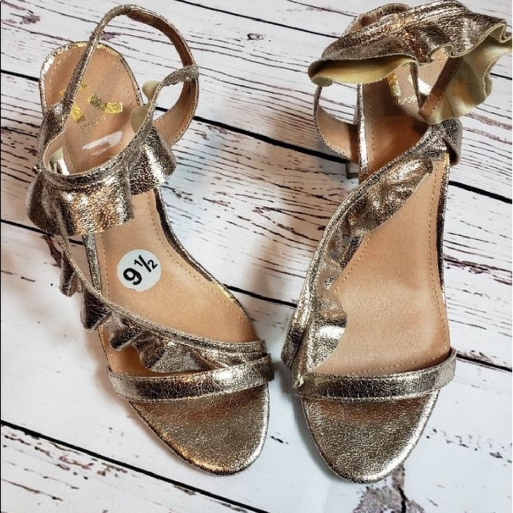 Report Brand Open Toe Gold Foil Chunky Heels